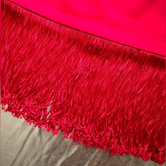 Fringe bottom mini skirt -red - Picture 3 of 4